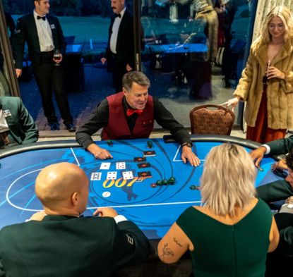 james bond poker table