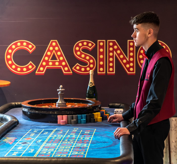 007 roulette table